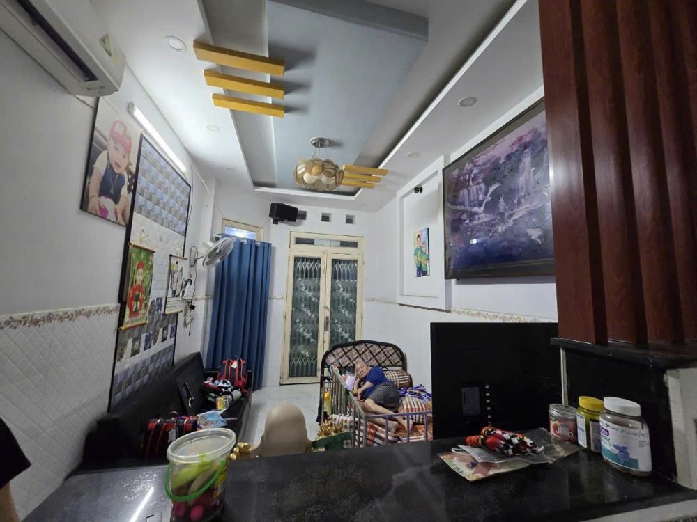 Bán nhà 2 lầu, 4 phòng ngủ Quận 8 - Giá 5.78 tỷ
