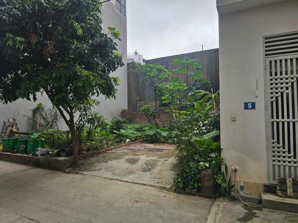Bán đất phân lô cán bộ - 50m2, mặt tiền 4.5m, ô tô vào nhà, giá 8 tỷ