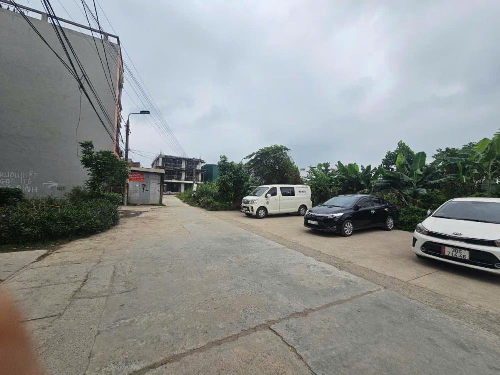 Bán đất phân lô cán bộ - 50m2, mặt tiền 4.5m, ô tô vào nhà, giá 8 tỷ