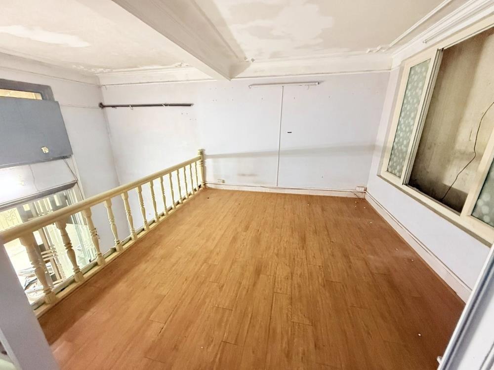 Bán Nhà Phân Lô Ô Tô Kinh Doanh - 36 Nguyên Hồng, Giá Tốt