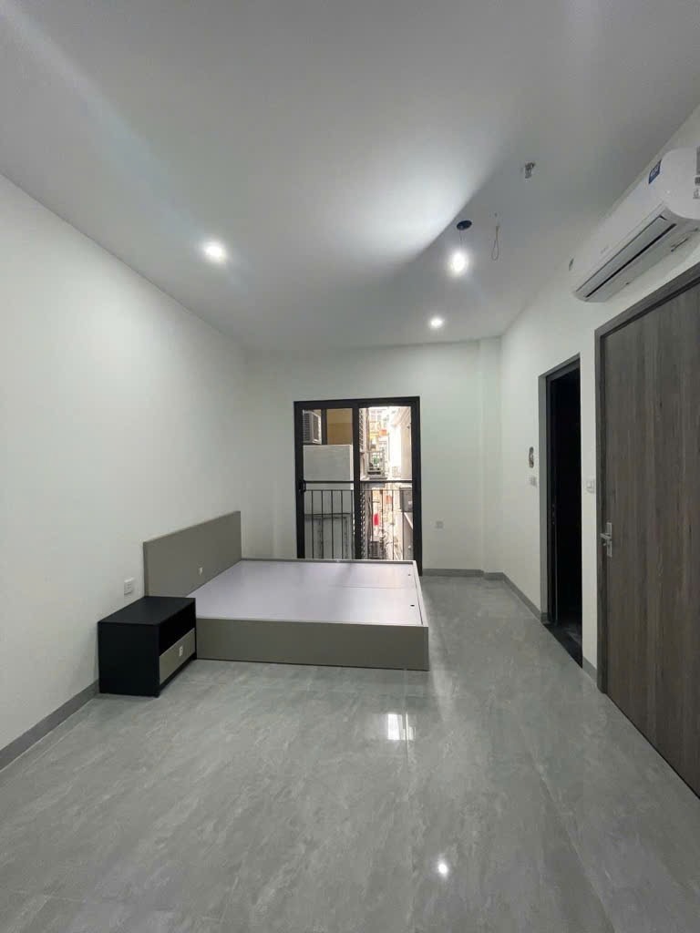 Đầu Tư Sinh Lợi Cao: Tòa Nhà 7 Tầng, Dòng Tiền Ổn Định, Vị Trí Đắc Địa Quận Cầu Giấy