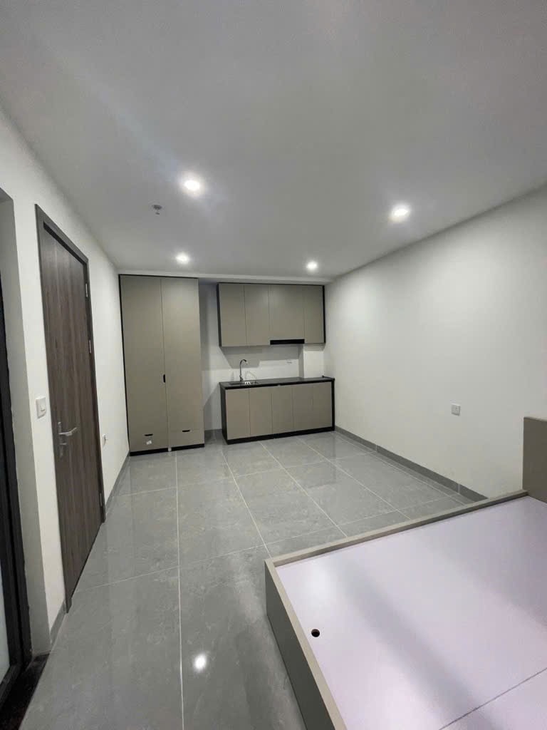 Đầu Tư Sinh Lợi Cao: Tòa Nhà 7 Tầng, Dòng Tiền Ổn Định, Vị Trí Đắc Địa Quận Cầu Giấy