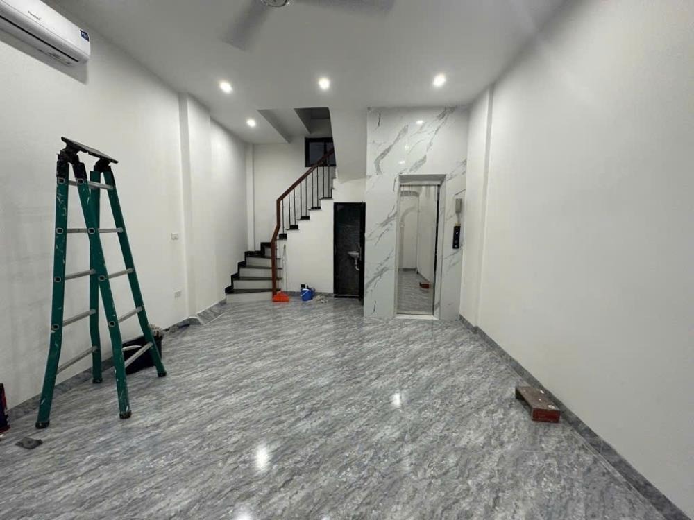 Nhà đẹp Tứ Liên: 5 Tầng Thang Máy, Ngõ Ô Tô, An Sinh Tuyệt Vời | Giá: 9.2 tỷ