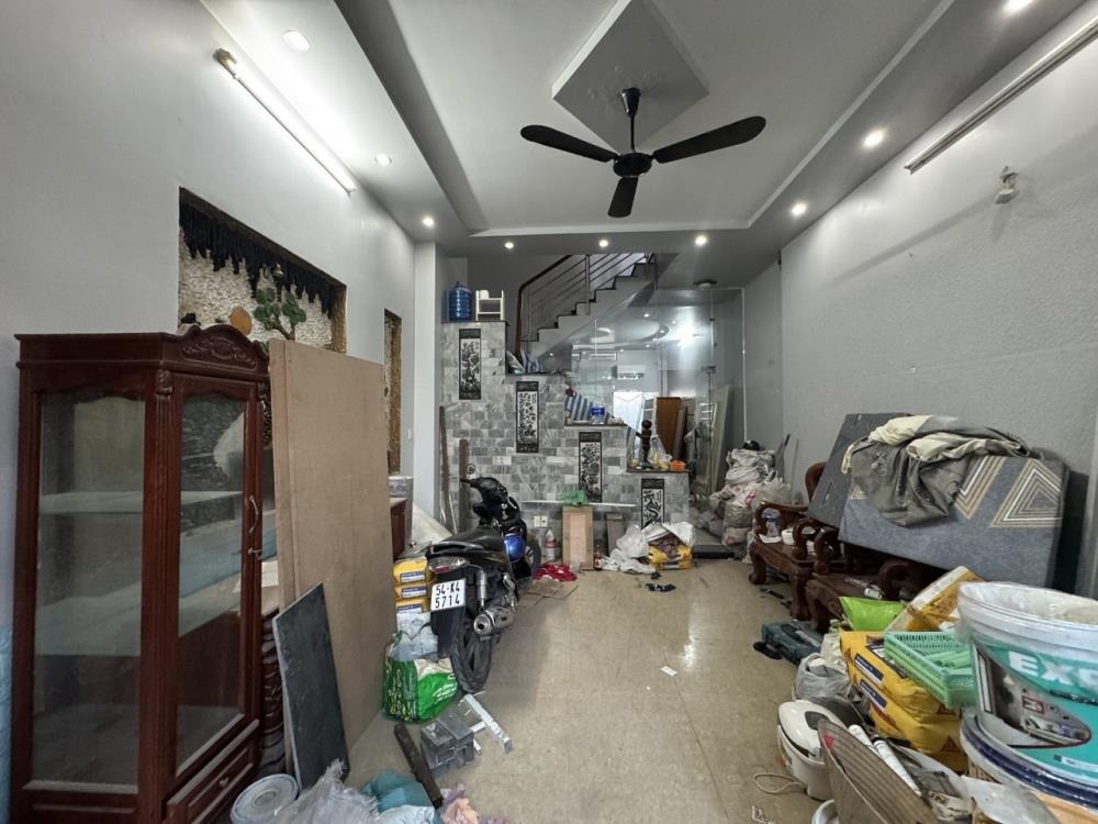 Bán nhà hẻm xe hơi Tăng Nhơn Phú A, 90m2, 3 tầng, 9 tỷ 3 - Vị trí đắc địa
