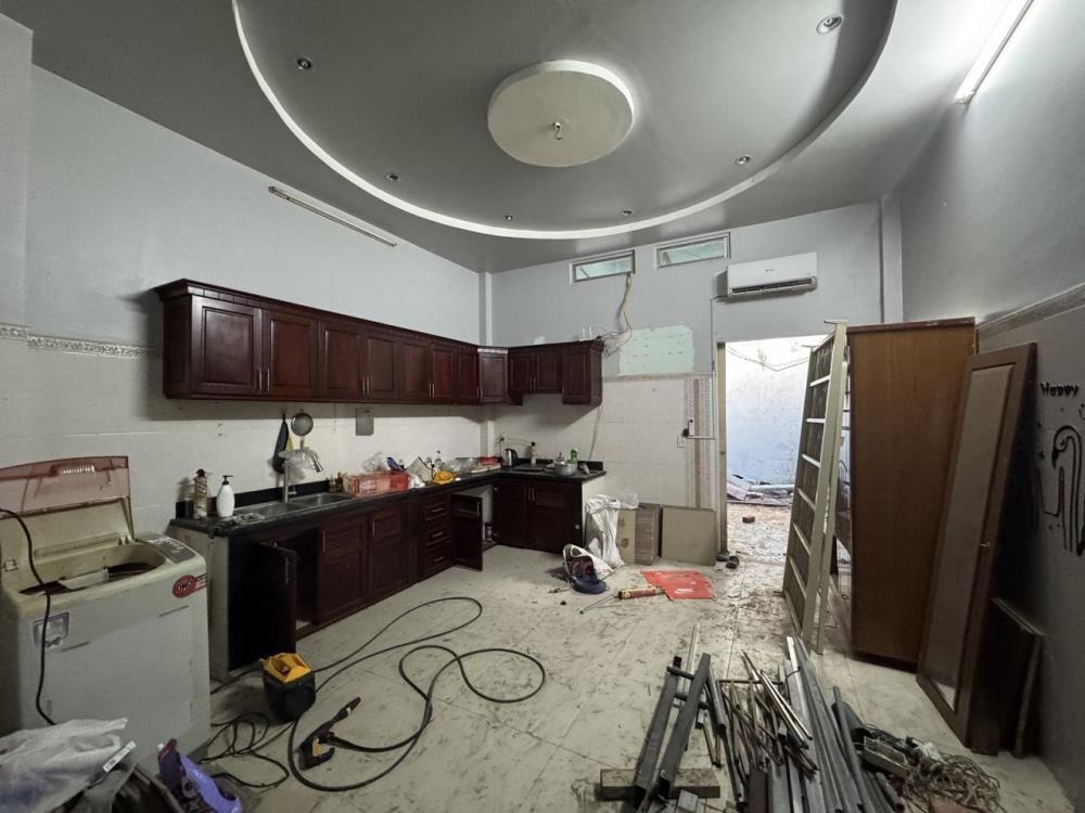 Bán nhà hẻm xe hơi Tăng Nhơn Phú A, 90m2, 3 tầng, 9 tỷ 3 - Vị trí đắc địa