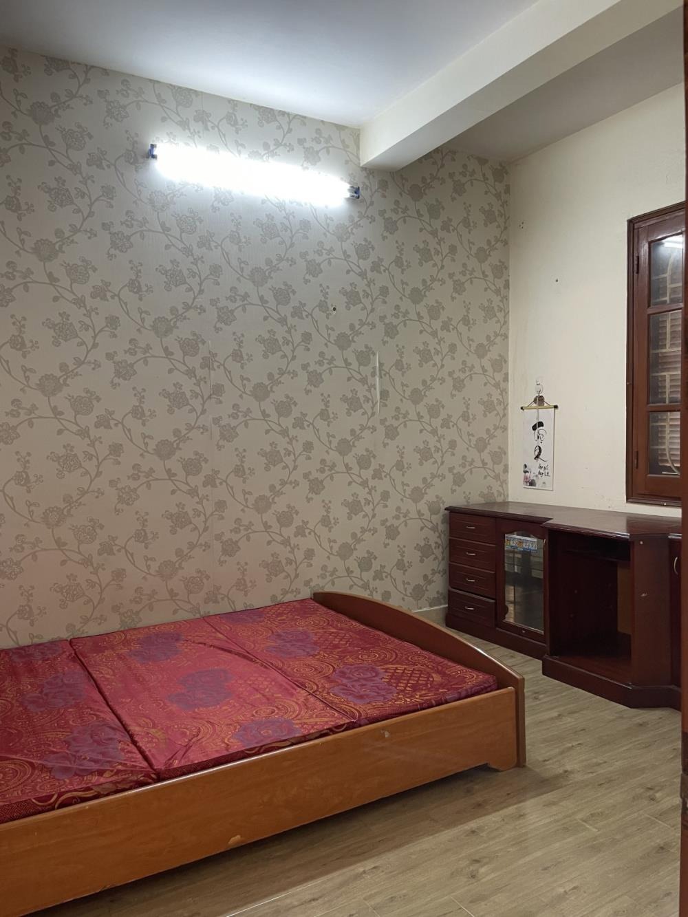 Bán Căn Hộ Tập Thể Láng Hạ - Góc, Sửa, Ô Tô Đỗ, Sổ Đỏ