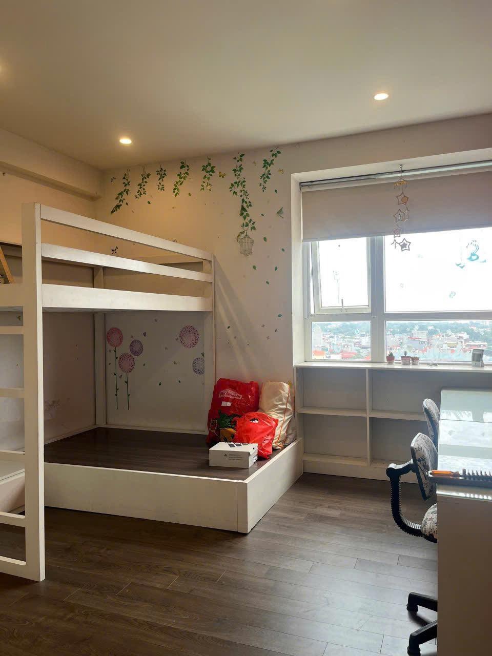 Bán Căn Hộ Lô Góc RESCO Cổ Nhuế: 120m², 3PN, Giá 6.8 Tỷ