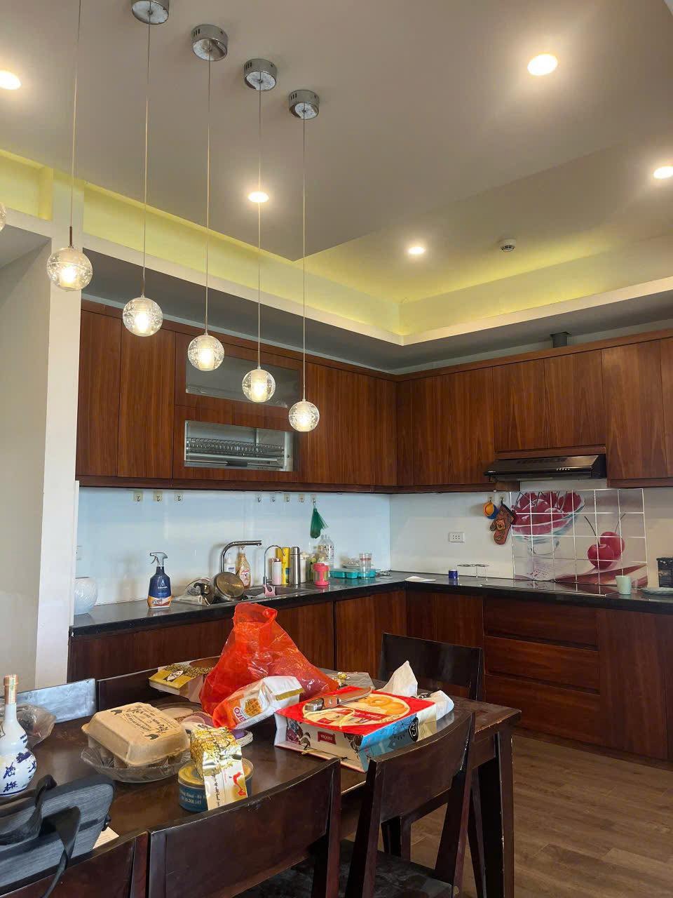 Bán Căn Hộ Lô Góc RESCO Cổ Nhuế: 120m², 3PN, Giá 6.8 Tỷ