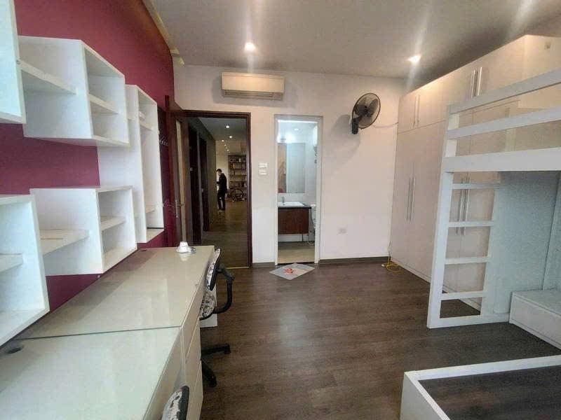 Bán Căn Hộ Lô Góc RESCO Cổ Nhuế: 120m², 3PN, Giá 6.8 Tỷ