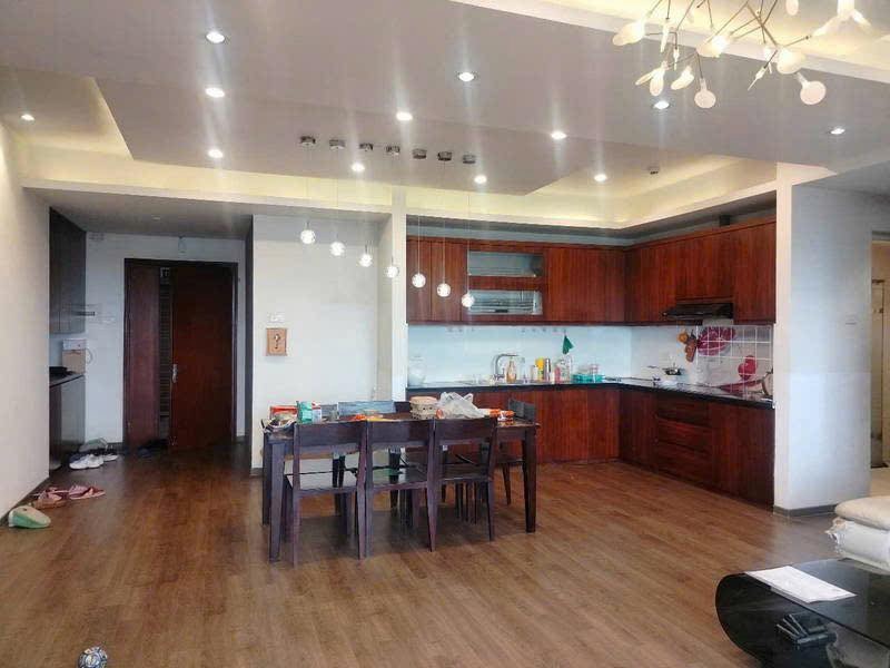 Bán Căn Hộ Lô Góc RESCO Cổ Nhuế: 120m², 3PN, Giá 6.8 Tỷ