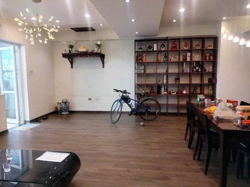 Bán Căn Hộ Lô Góc RESCO Cổ Nhuế: 120m², 3PN, Giá 6.8 Tỷ