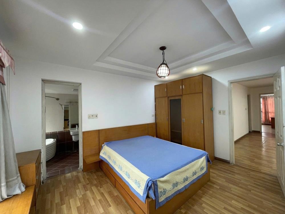 Bán Căn Hộ 107m² Mỹ Đình 1 - 3PN, Nội Thất Cao Cấp, Giá 7.68 Tỷ