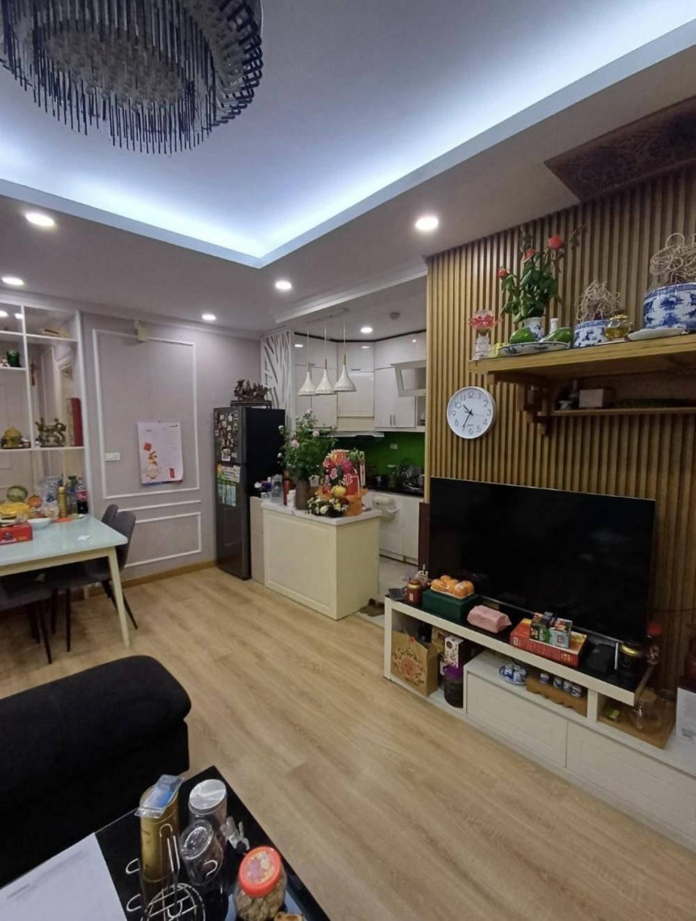 Căn hộ 99m2 - 2PN - 2VS - Tầng Trung - Ban Công Đông Nam - Phú Gia