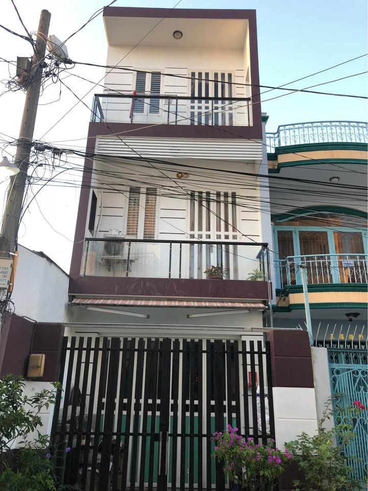 Bán Gấp Nhà 1 Trệt 2 Lầu Củ Chi - Gần Coopmart, 120m2, SHR