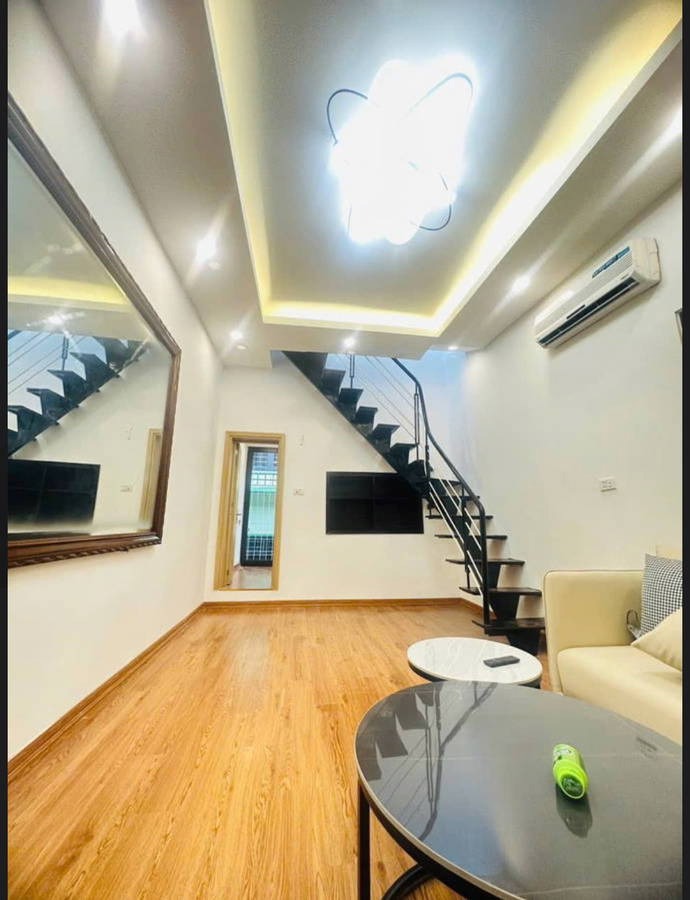 Bán nhà tập thể Kim Mã, Ba Đình: 65m², 2PN, Nội thất đẹp, Giá 2.98 tỷ