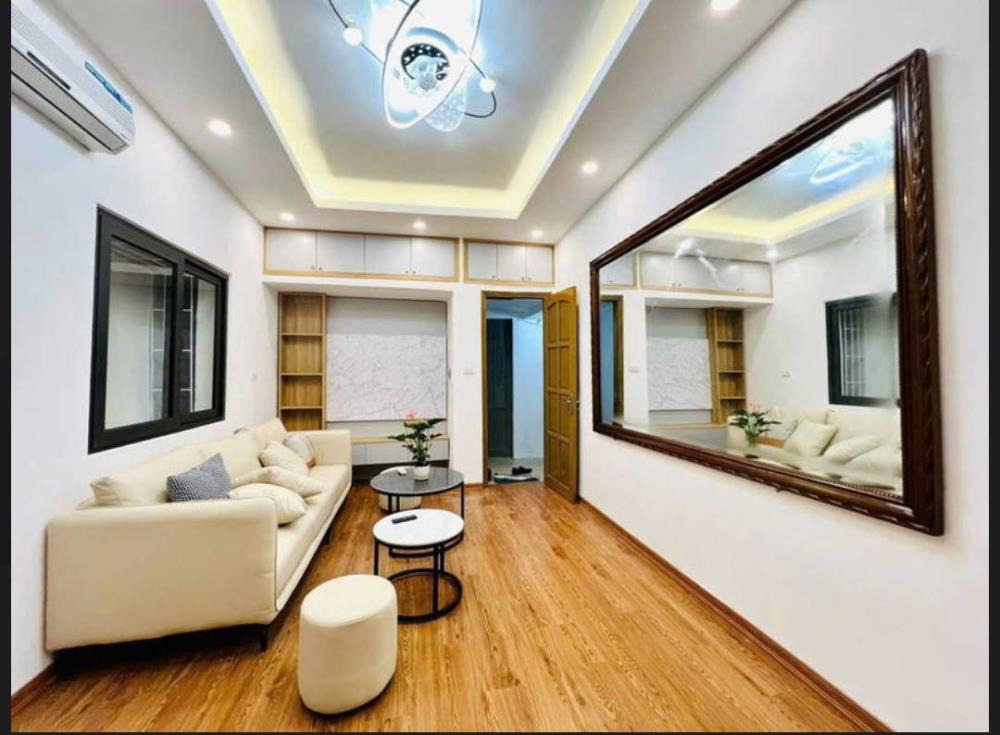 Bán nhà tập thể Kim Mã, Ba Đình: 65m², 2PN, Nội thất đẹp, Giá 2.98 tỷ