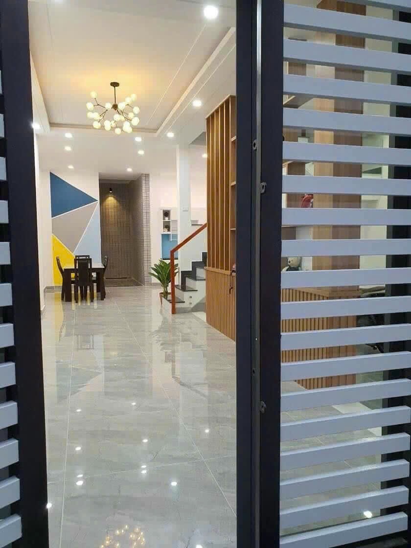 Bán Nhà 3 Tầng HXT, Lê Quang Định, 80m2, 12.8 Tỷ - Ô Tô Trong Nhà