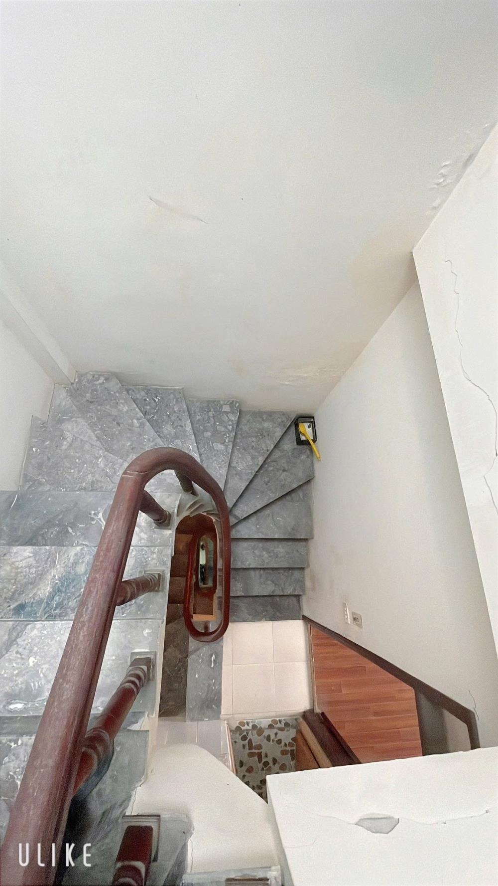 Bán Gấp Nhà Nguyễn Chính - Tân Mai 4 Tầng, 30m2, Oto Giá 5.25 Tỷ