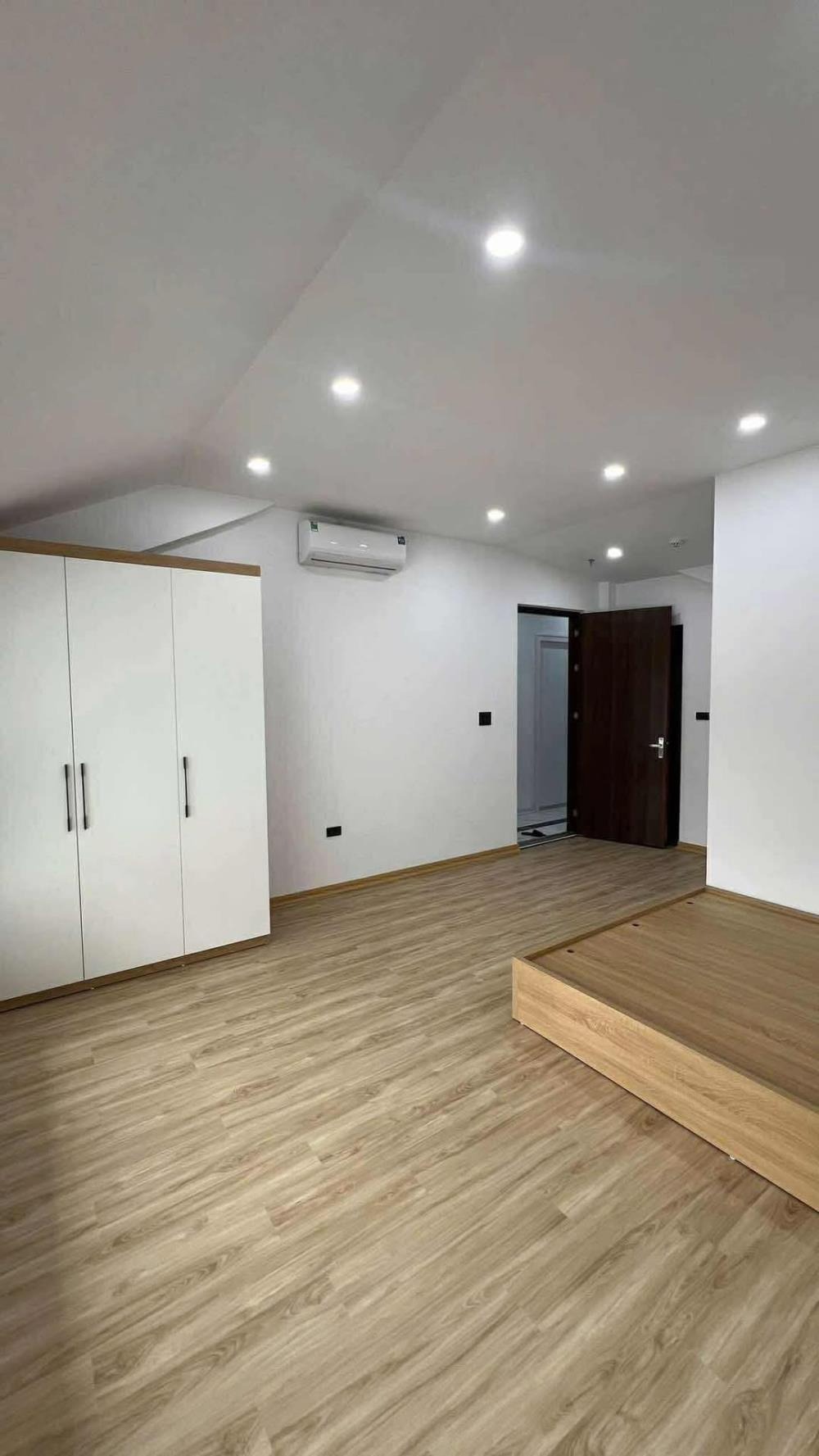 Siêu phẩm nhà phố góc 5 tầng, 18 phòng - Kinh doanh đỉnh cao, gần Đại học