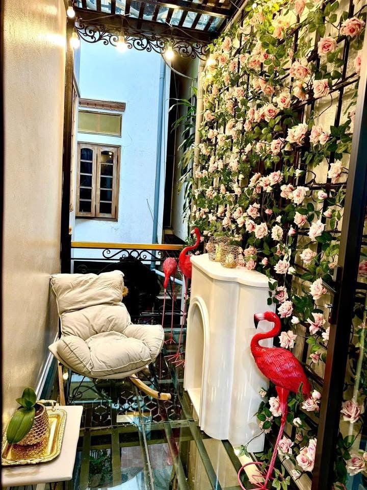 Siêu phẩm Đống Đa - 33m² - 4 Tầng Thang Máy - Full Nội Thất - Ngõ Thông
