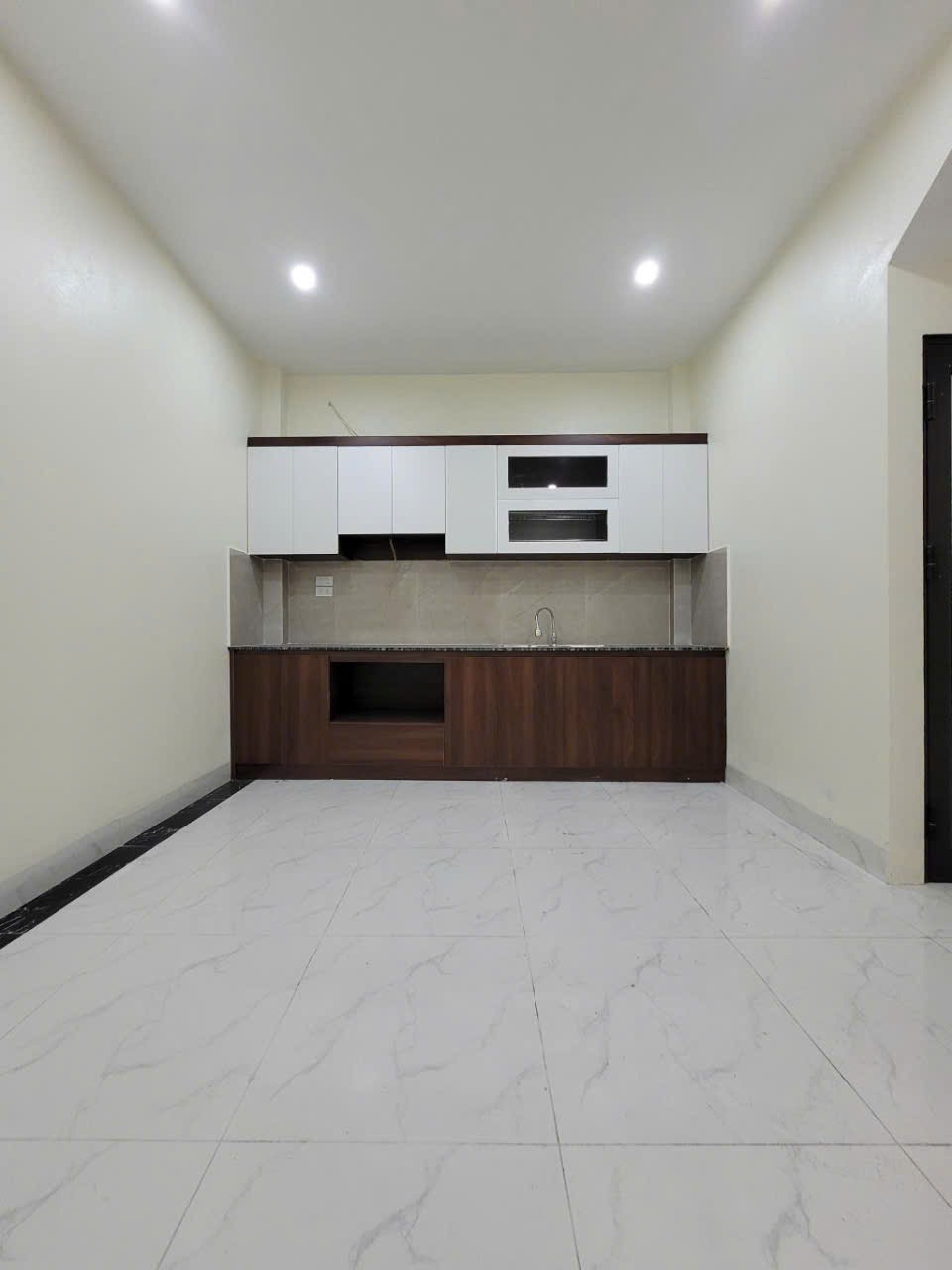 Bán nhà Nguyễn Quý Trị, Gia Lâm: 40m2, 3 tầng, MT 4m, Giá 4.6 tỷ
