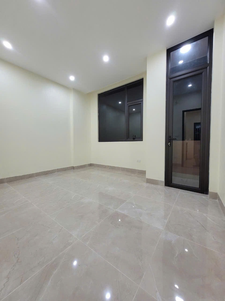 Bán nhà Nguyễn Quý Trị, Gia Lâm: 40m2, 3 tầng, MT 4m, Giá 4.6 tỷ