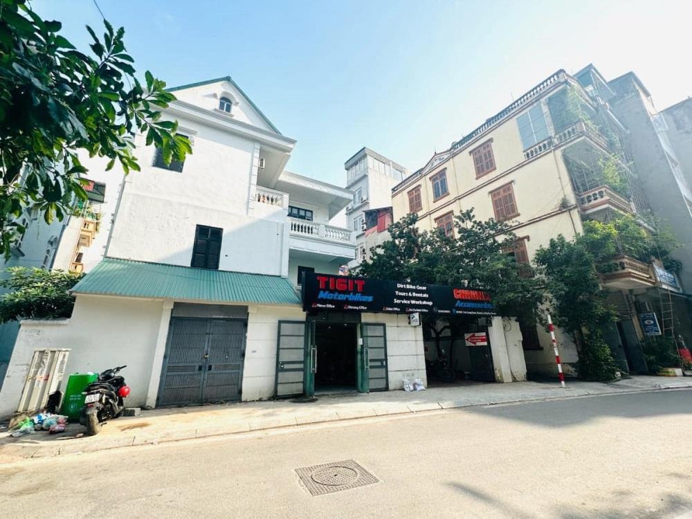Bán Đất Lạc Long Quân, Tây Hồ - Lô Góc 432m2, Mặt Tiền 17m - 185 Tỷ