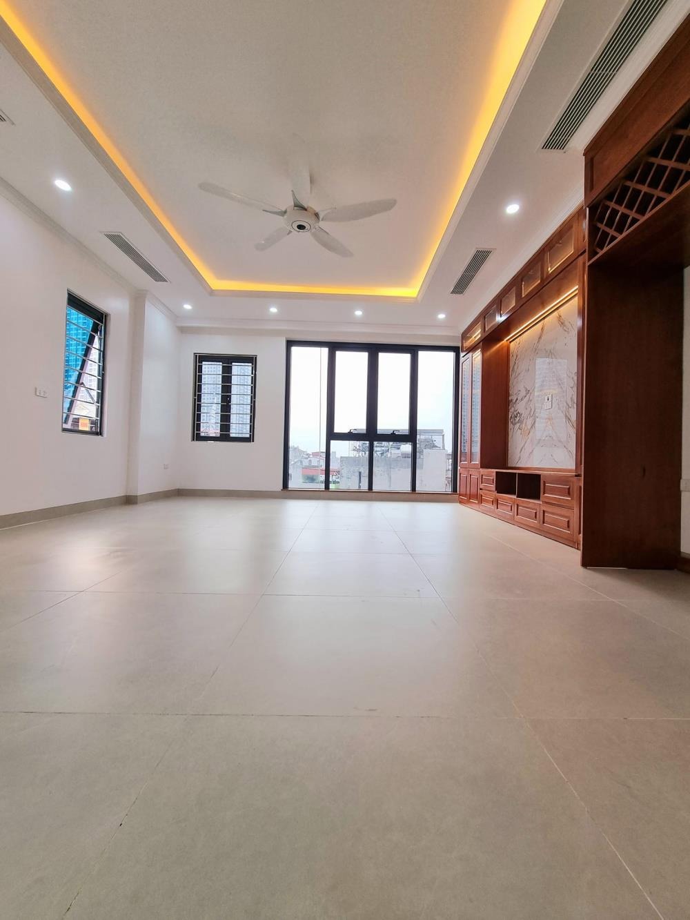 Bán Nhanh Nhà Nguyễn Đổng Chi, 51m2, 8 Tầng, 27.4 Tỷ - Vị Trí Đắc Địa
