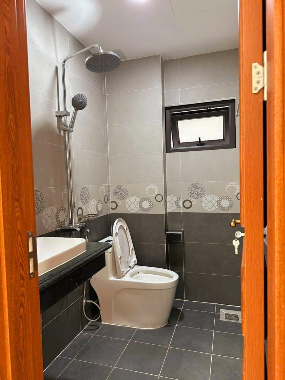 Bán Nhanh Nhà Nguyễn Đổng Chi, 51m2, 8 Tầng, 27.4 Tỷ - Vị Trí Đắc Địa