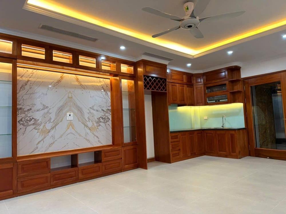 Bán Nhanh Nhà Nguyễn Đổng Chi, 51m2, 8 Tầng, 27.4 Tỷ - Vị Trí Đắc Địa