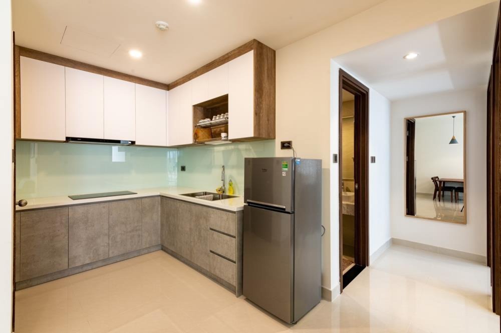 Căn Hộ 2PN, 1.7 Tỷ View Hồ Bơi, Gần Sân Bay TSN - Full Nội Thất, Pháp Lý Sổ Hồng