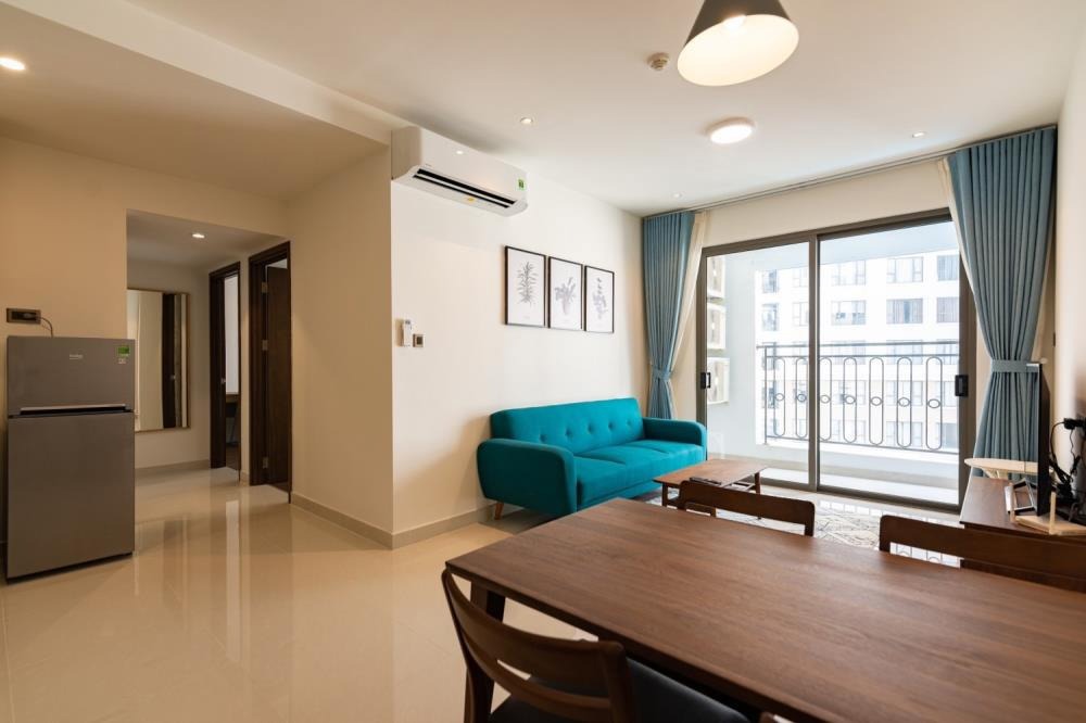 Căn Hộ 2PN, 1.7 Tỷ View Hồ Bơi, Gần Sân Bay TSN - Full Nội Thất, Pháp Lý Sổ Hồng