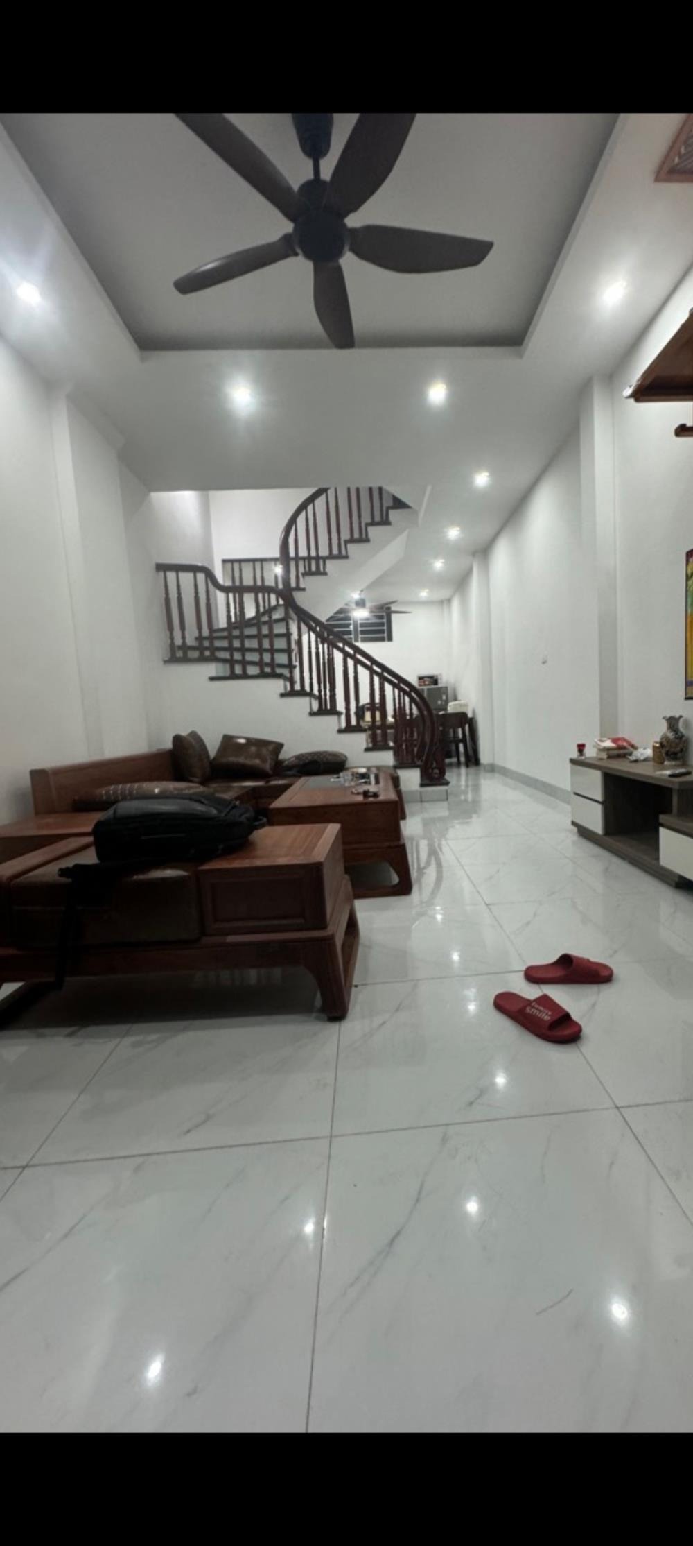 Nhà Đẹp Miêu Nha, 6 Phòng Ngủ, Nội Thất Cao Cấp - Giá 6.4 Tỷ