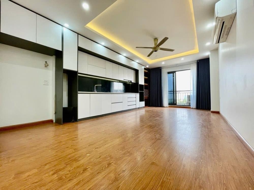 Bán nhà Bắc Từ Liêm 6 tầng, thang máy, ô tô tránh nhau, view đẹp - Giá 17.5 tỷ