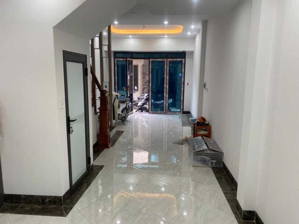 Bán Căn 5 Tầng, 36.3m² - Mặt Tiền 3.5m - Ngõ Rộng - Giá 5 Tỷ