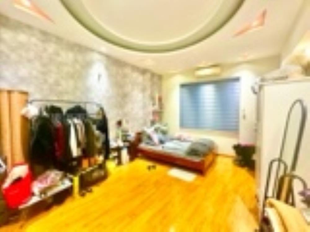 Bán nhà Cầu Giấy 40m2, 5 Tầng, Giá 7 Tỷ - Vị Trí Đẹp, Giao Thông Thuận Tiện