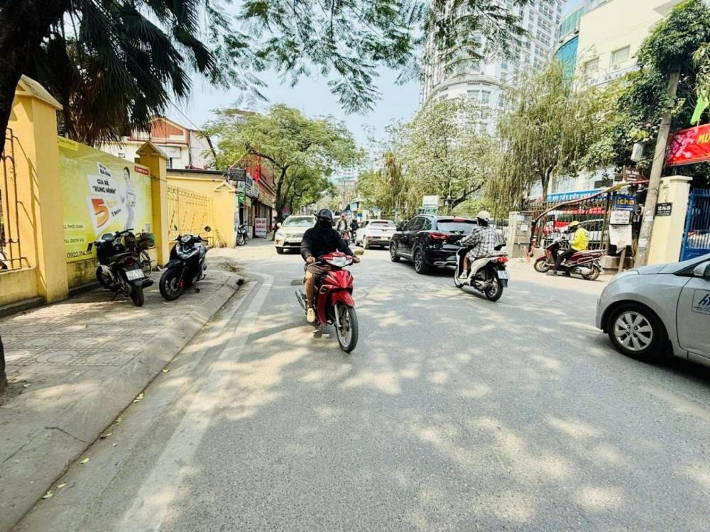 Siêu phẩm hiếm có tại phố Đội Cấn - Ba Đình | Vị trí đẹp, ô tô vào tận cửa
