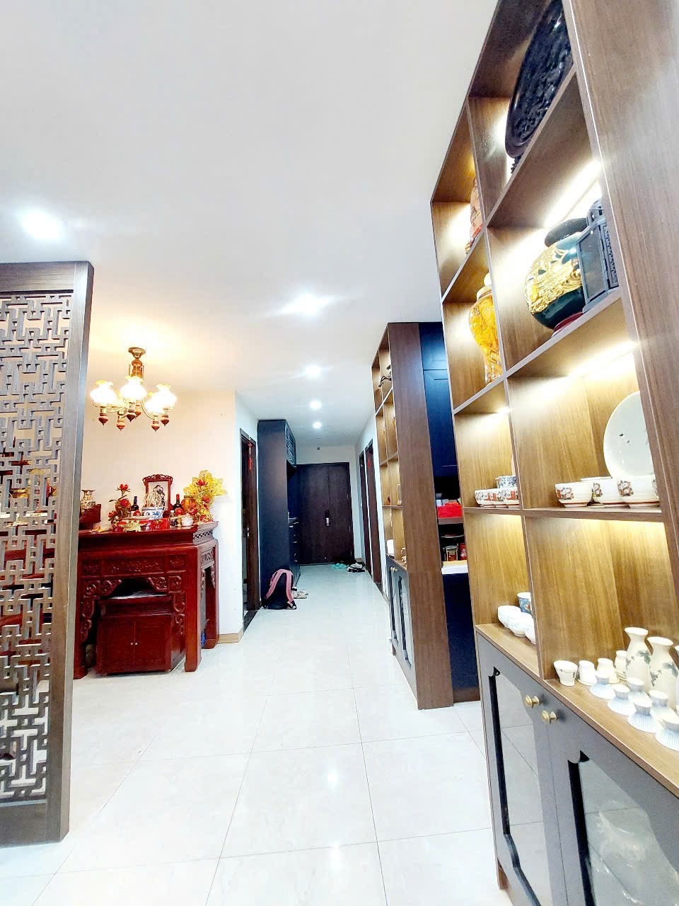Căn hộ 3PN, 2WC Ciputra - Vị trí đẹp, gần Sunshine City - Giá 5.99 tỷ