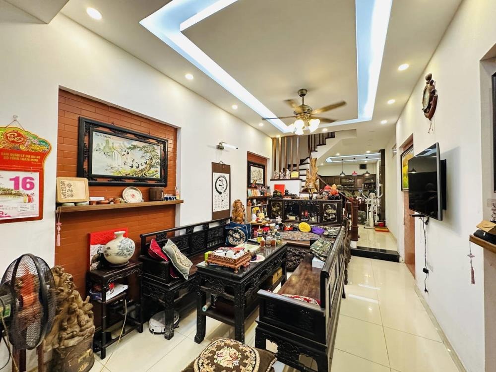 Bán Nhà Phân Lô Hồ Đắc Di, Đống Đa 60m² - 19 tỷ - Ô Tô Tránh Vỉa Hè