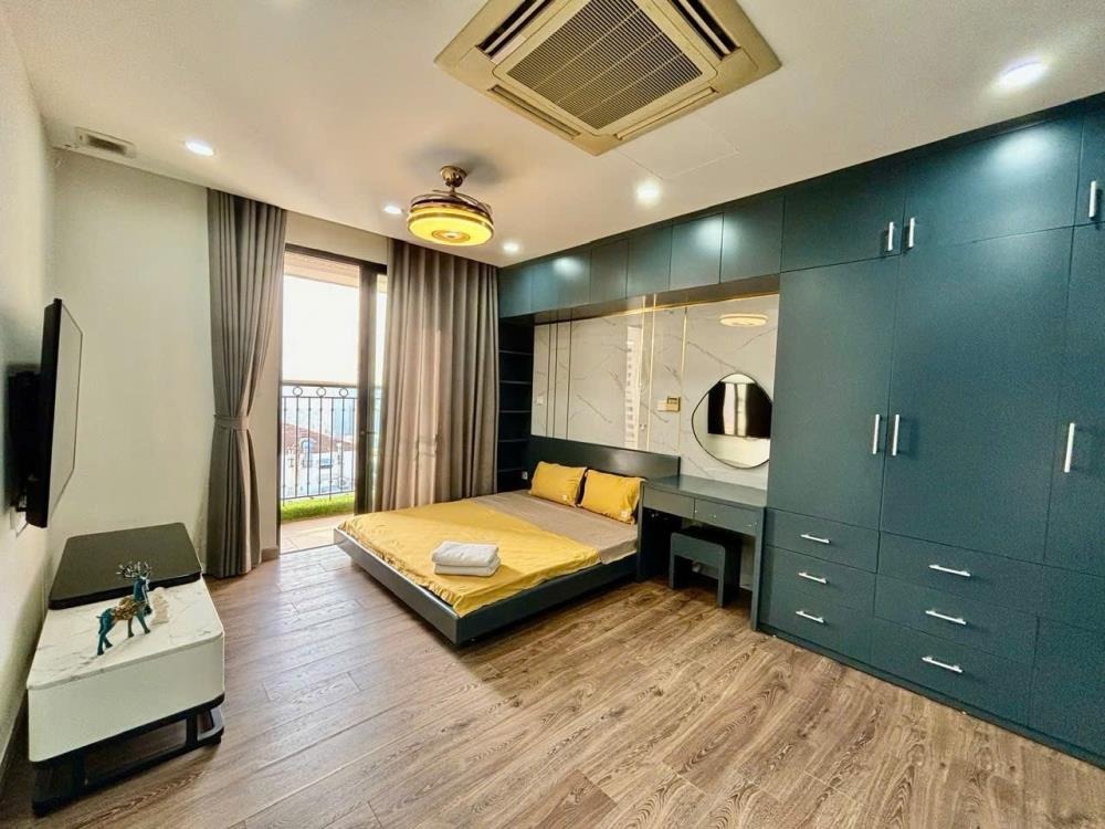 Bán Nhanh Căn 3PN, 2VS, 118m2, View Thoáng, Giá 12.x Tỷ - Có Sổ
