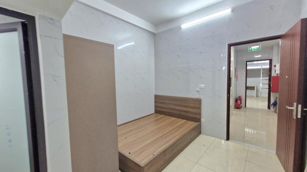 Cầu Diễn - 5 Tầng Thang Máy - Phòng Rộng - Full Đồ - Vị Trí Vàng