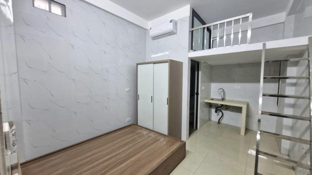 Cầu Diễn - 5 Tầng Thang Máy - Phòng Rộng - Full Đồ - Vị Trí Vàng