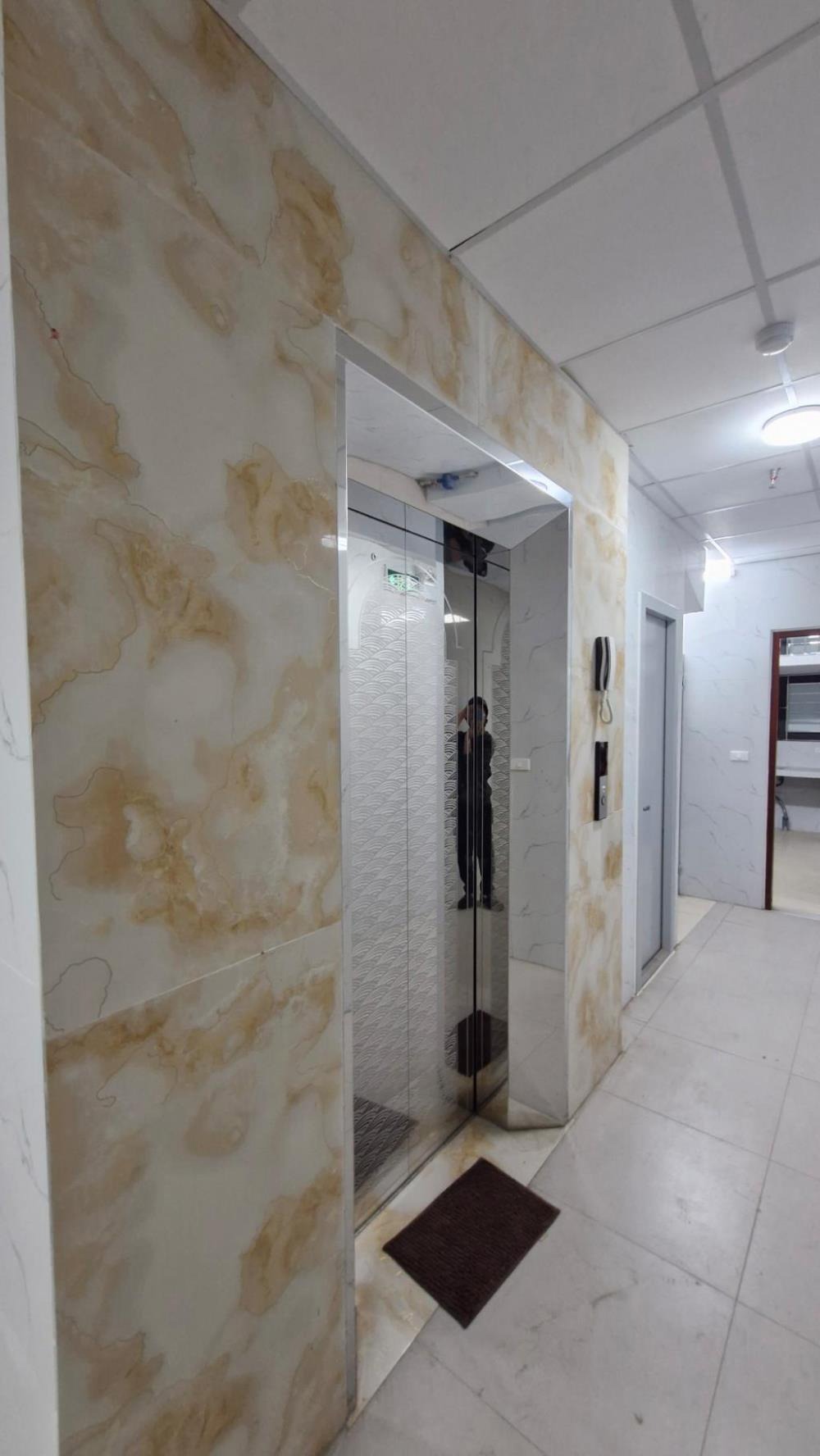 Cầu Diễn - 5 Tầng Thang Máy - Phòng Rộng - Full Đồ - Vị Trí Vàng