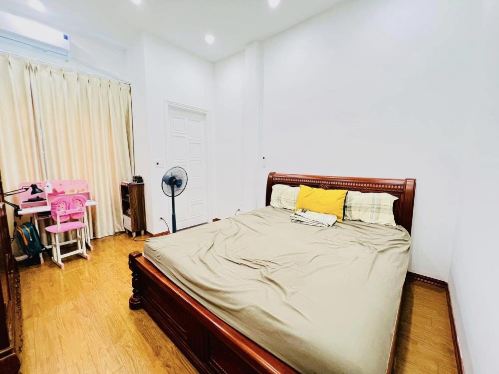 Bán nhà ngõ 1 Nguyễn Thị Định - 45m² - 5 phòng ngủ - 8 tỷ - Vị trí đẹp, thoáng