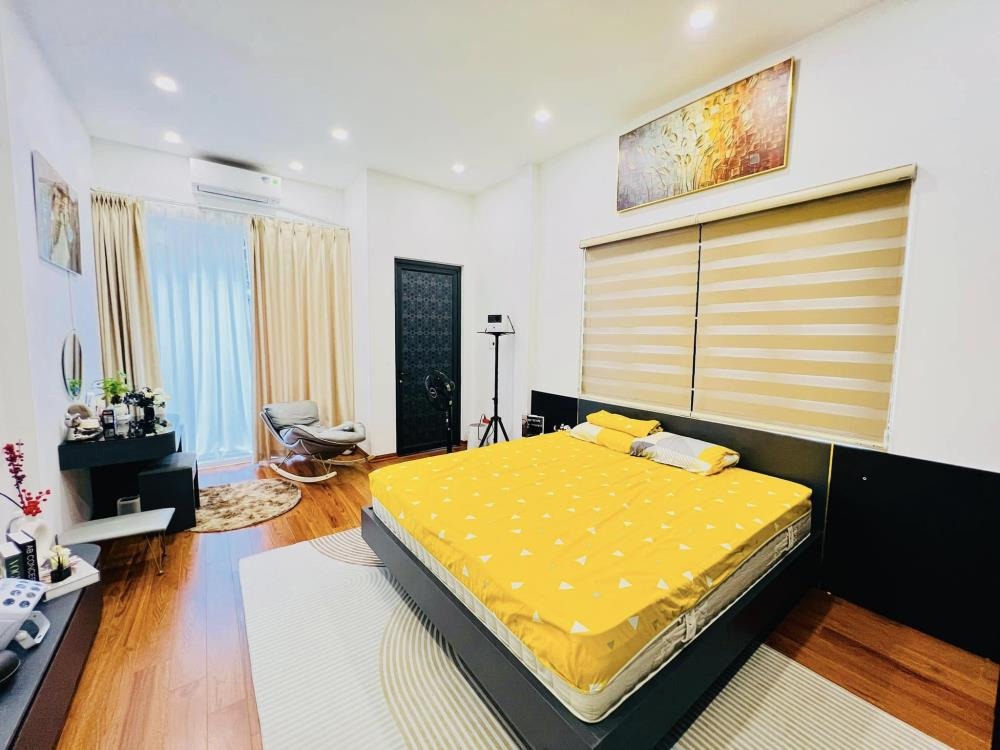 Bán nhà ngõ 1 Nguyễn Thị Định - 45m² - 5 phòng ngủ - 8 tỷ - Vị trí đẹp, thoáng