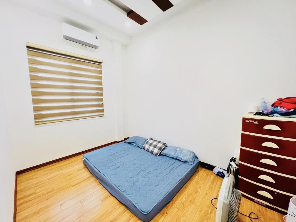 Bán nhà ngõ 1 Nguyễn Thị Định - 45m² - 5 phòng ngủ - 8 tỷ - Vị trí đẹp, thoáng