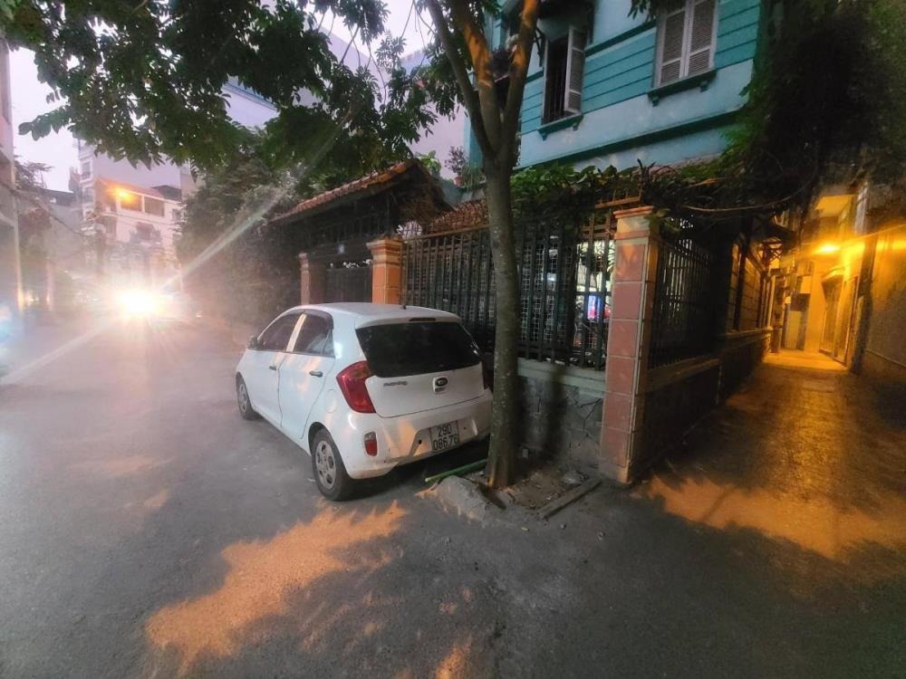 Bán nhà Hoàng Ngân 40m2, 5 Tầng, 8.x Tỷ, Ô Tô Tránh, Sổ Vuông
