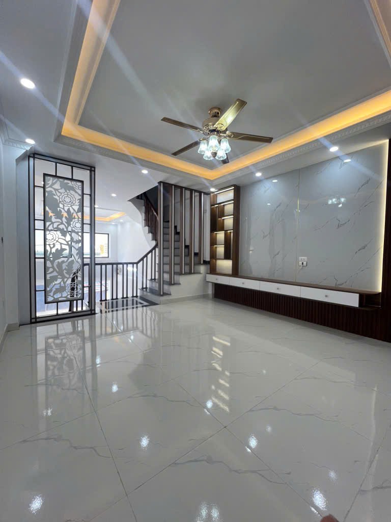Bán Nhà Vĩnh Ninh, Vĩnh Quỳnh, Thanh Trì - 55m² - 5 Tầng - Full Nội Thất - 6.8x Tỷ