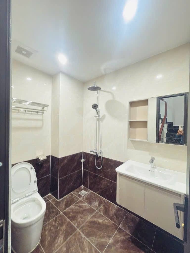 Bán nhà Mễ Trì - 5 tầng, thang máy, gần trung tâm hội nghị, 6.49 tỷ