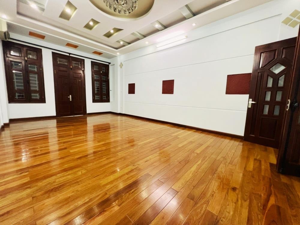 Bán nhà phân lô Nghĩa Đô - Hoàng Quốc Việt: 65m2, 5 tầng, 2 mặt ngõ ô tô, giá 24 tỷ